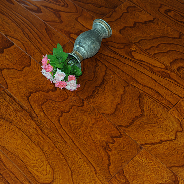 多層實(shí)木地板