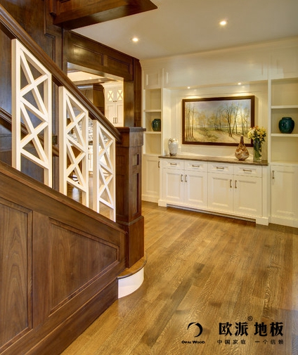 木地板保養的妙招過程中，香薰起到另一番作用